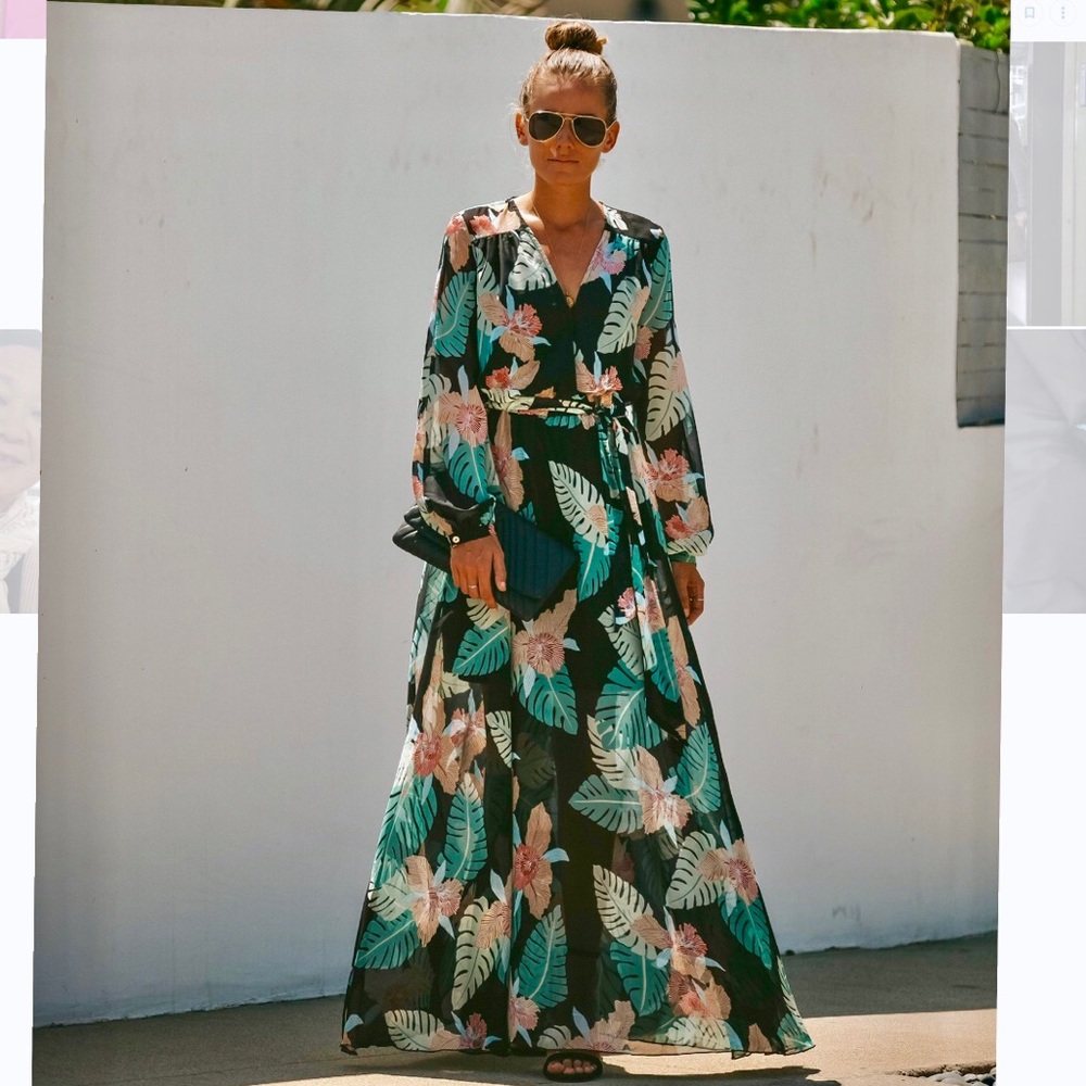 VICI tropical Maxi dress BNWT